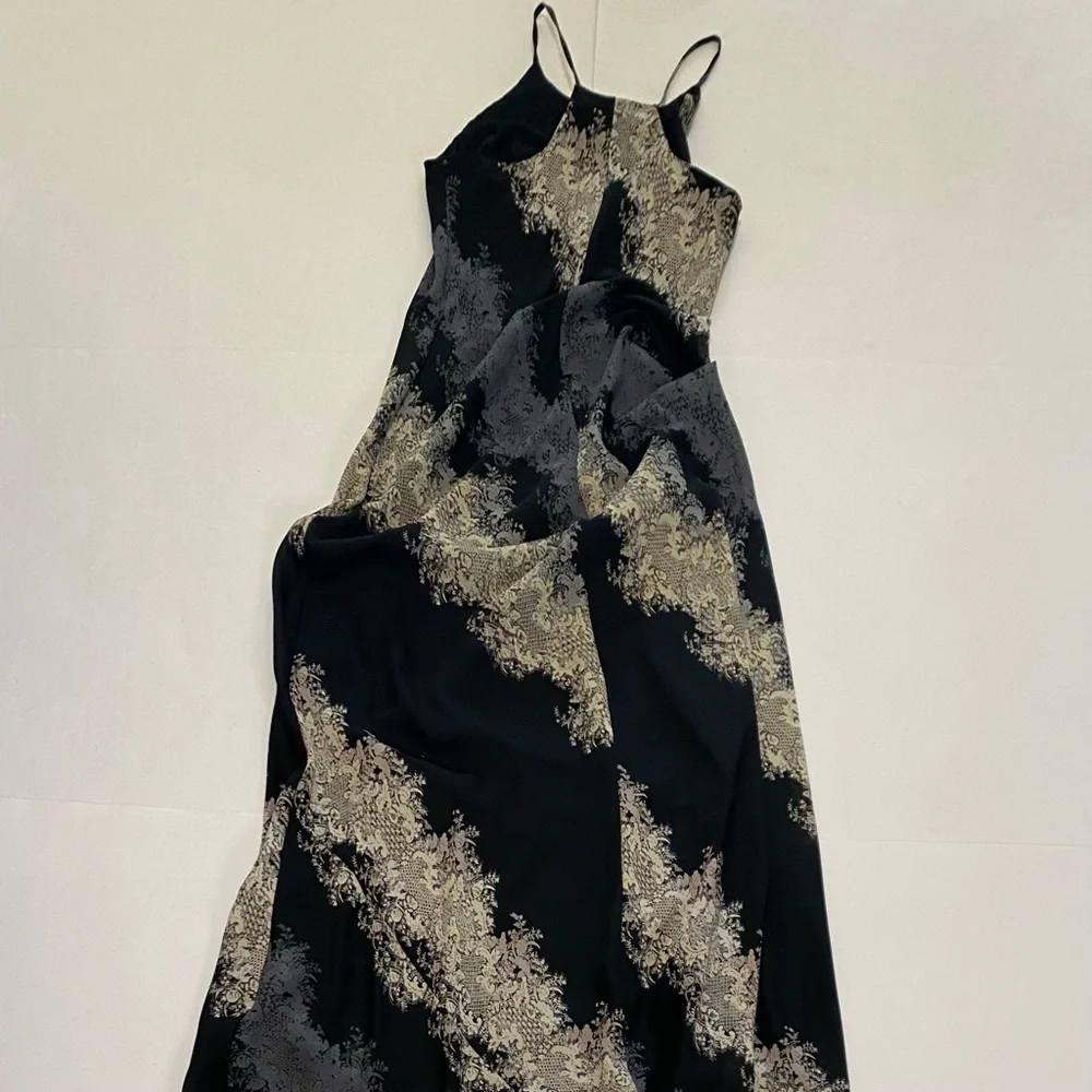 All That Jazz Elegant Black and Cream Women's Dress - Picture 5 of 6